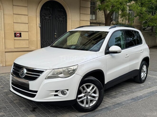 Volkswagen Tiguan-1