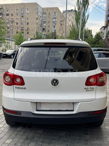 Volkswagen Tiguan-5