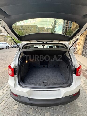 Volkswagen Tiguan-8