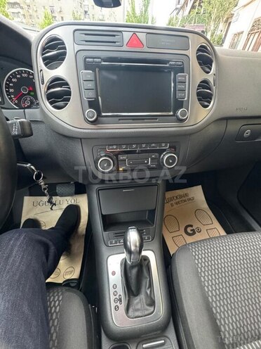 Volkswagen Tiguan-11