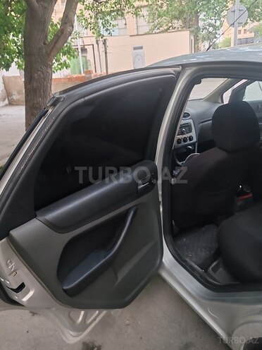 Ford Focus-5