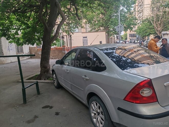 Ford Focus-9