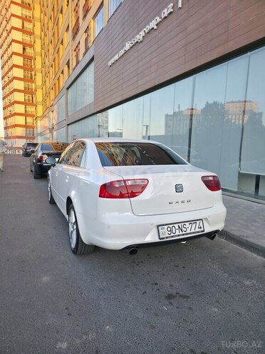SEAT Exeo-4
