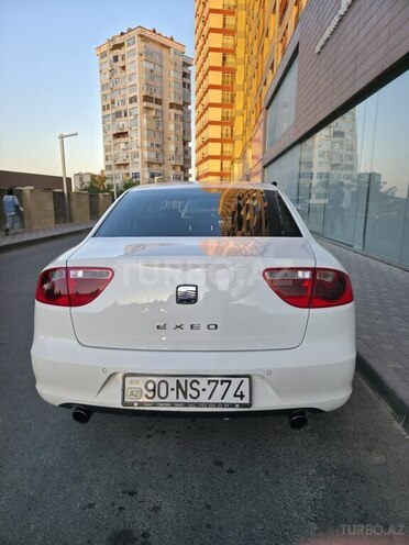 SEAT Exeo-5