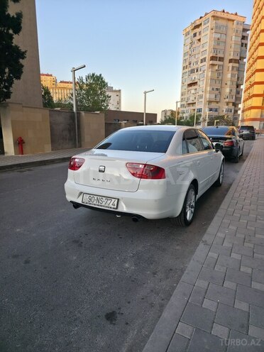 SEAT Exeo-6