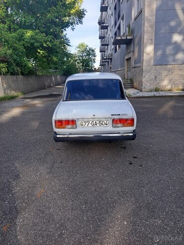 LADA (VAZ) 2107-2