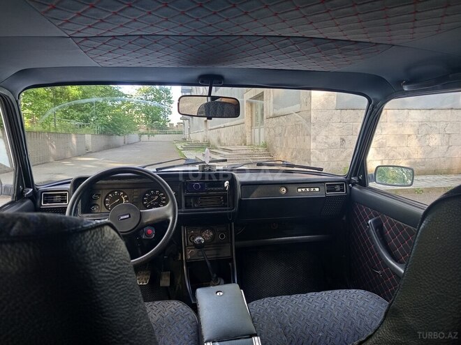 LADA (VAZ) 2107-4