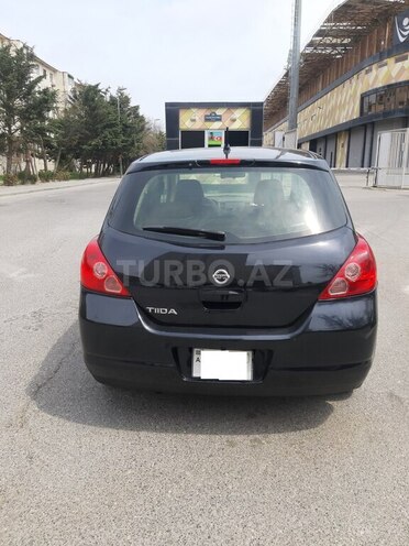 Nissan Tiida-2