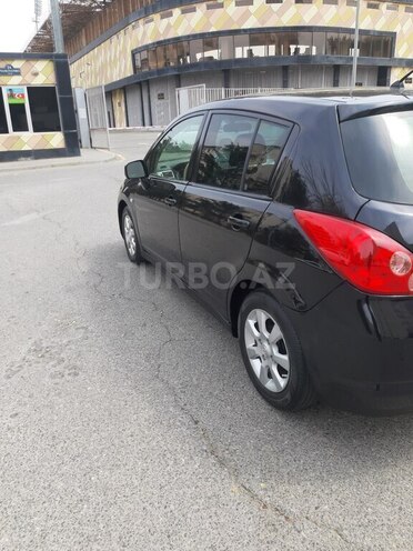 Nissan Tiida-3