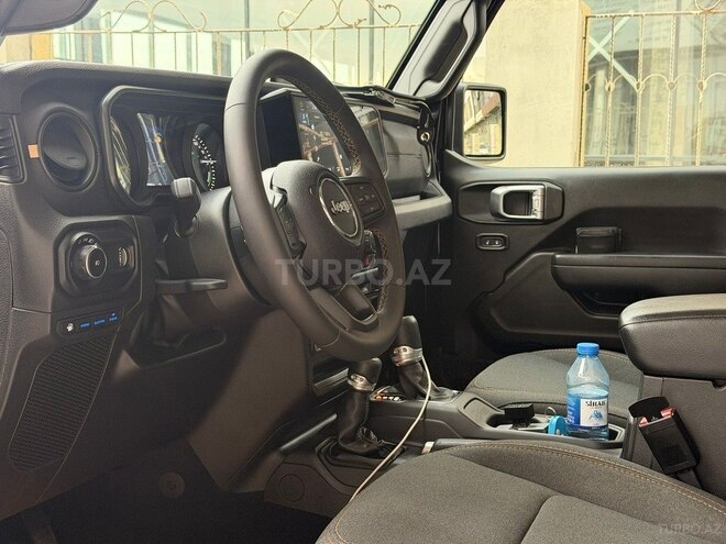 Jeep Wrangler-9
