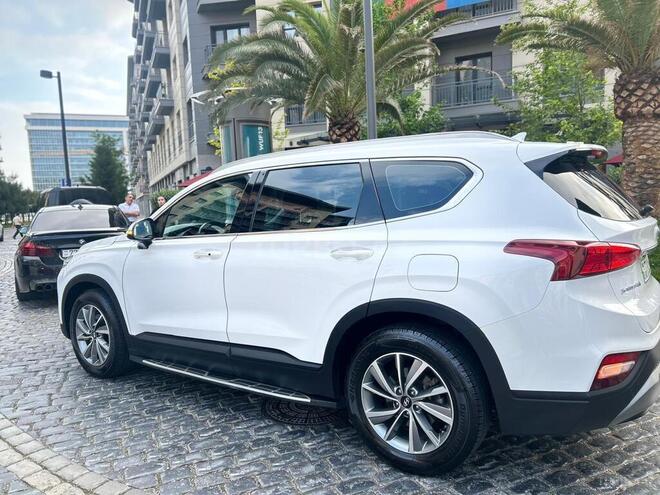 Hyundai Santa Fe-5