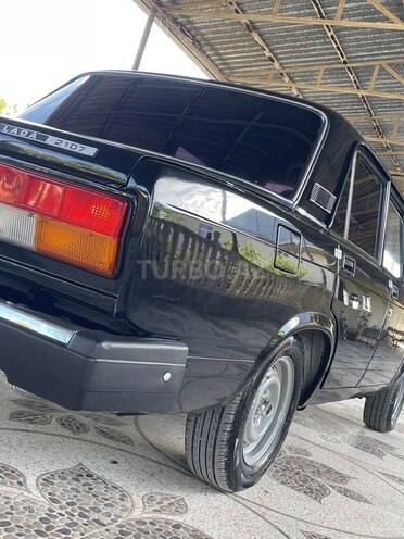 LADA (VAZ) 2107-5