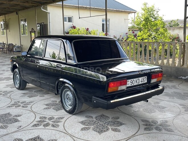 LADA (VAZ) 2107-15