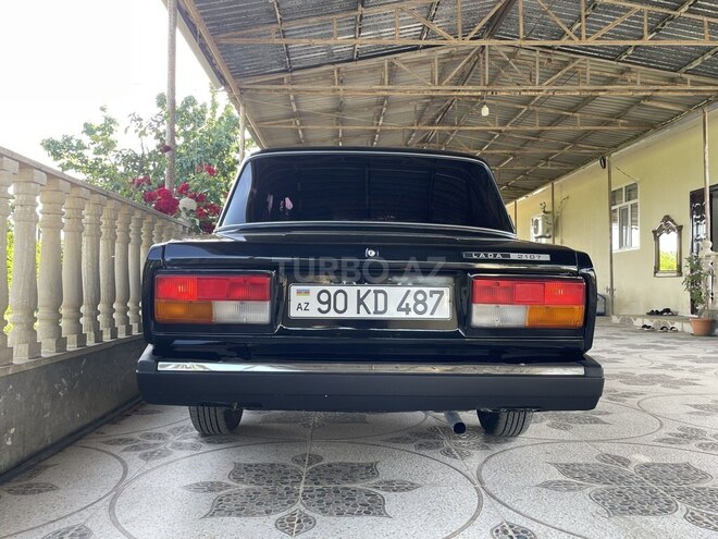 LADA (VAZ) 2107-13