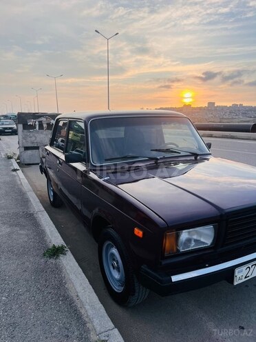 LADA (VAZ) 2107-2