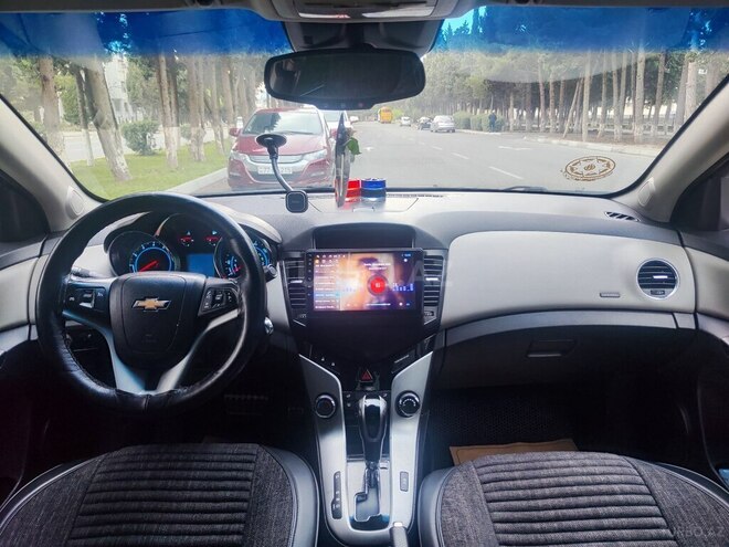 Chevrolet Cruze-9