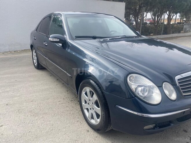 Mercedes E 220-4