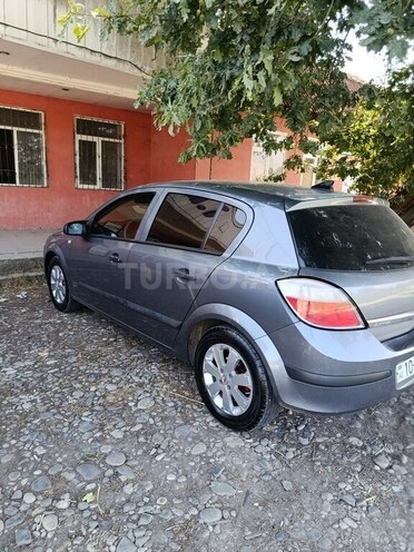 Opel Astra-2