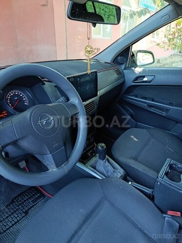 Opel Astra-4