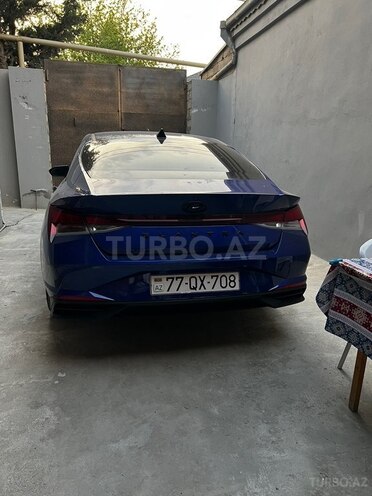 Hyundai Elantra-6