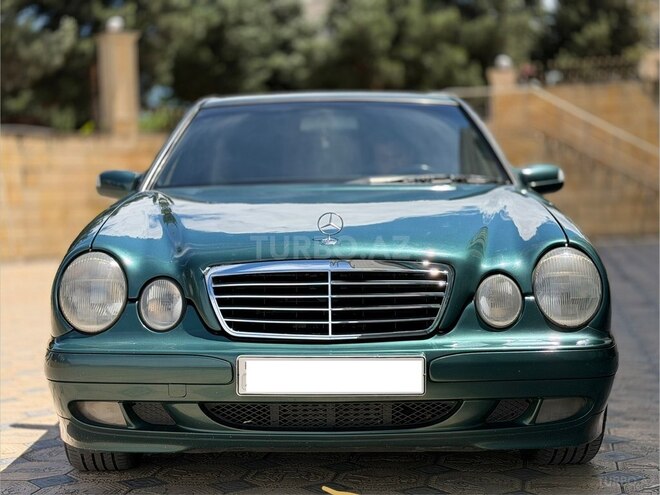 Mercedes E 220-4