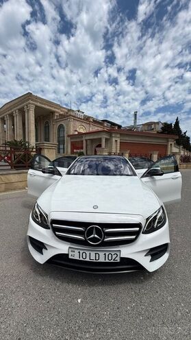 Mercedes E 200-8