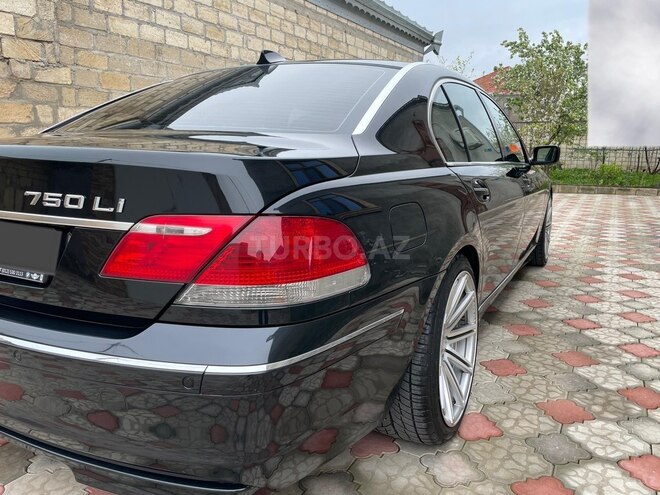 BMW 750-9