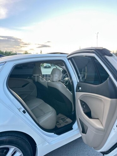 Kia Optima-11