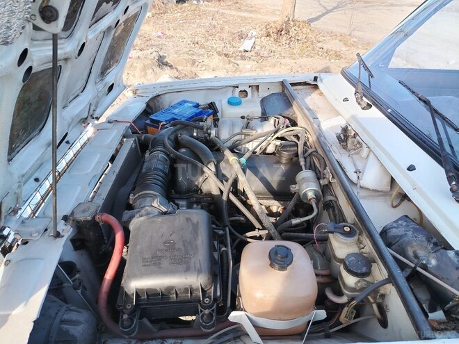 LADA (VAZ) 2107-4