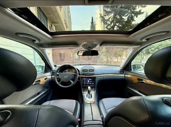 Mercedes E 220-5