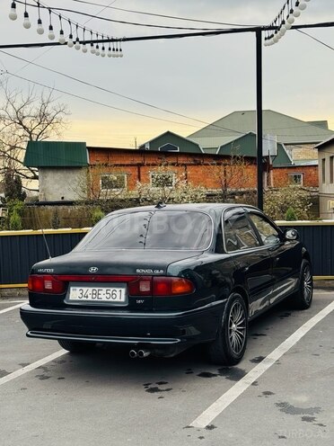 Hyundai Sonata-4