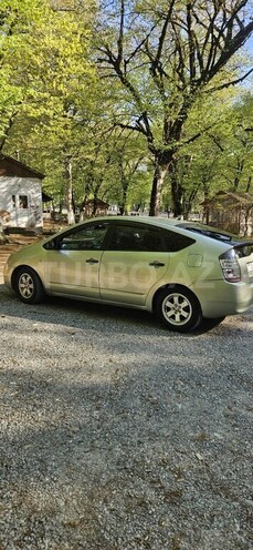 Toyota Prius-7