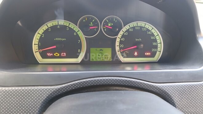 Chevrolet Aveo-10