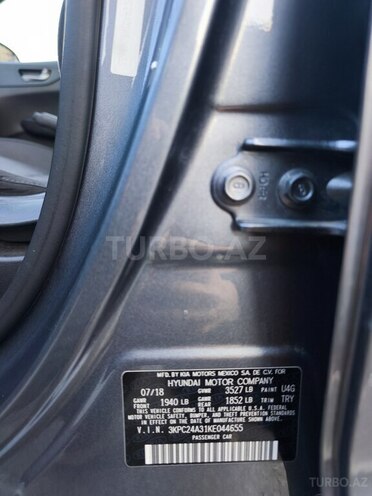 Hyundai Accent-18