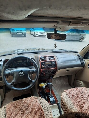 Nissan Terrano-3