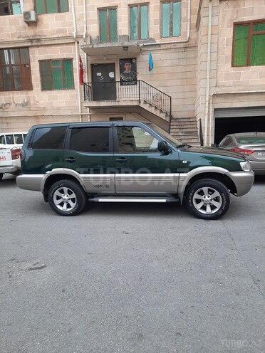 Nissan Terrano-6
