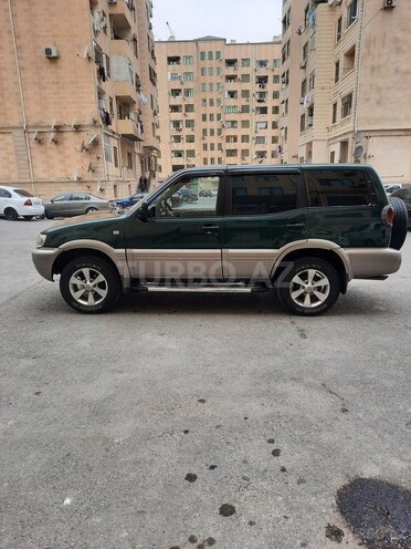 Nissan Terrano-7
