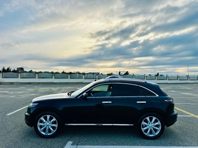 Infiniti FX35-5
