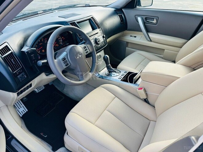 Infiniti FX35-10