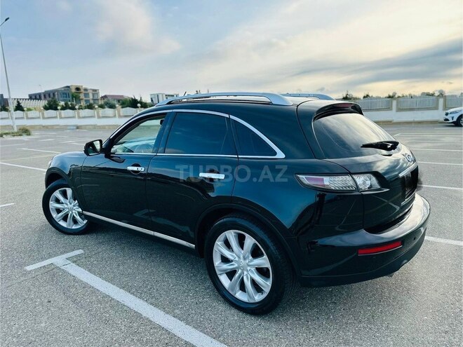 Infiniti FX35-3