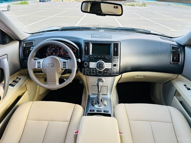 Infiniti FX35-16