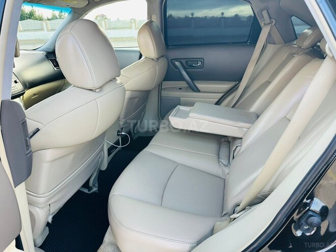 Infiniti FX35-12