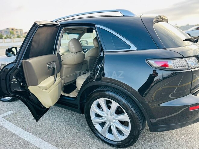 Infiniti FX35-21