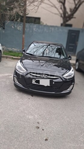 Hyundai Accent-1