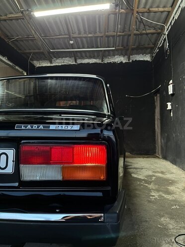 LADA (VAZ) 2107-5