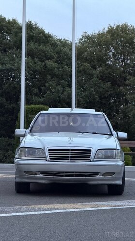 Mercedes C 240-13