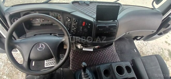 Mercedes Atego 818-12