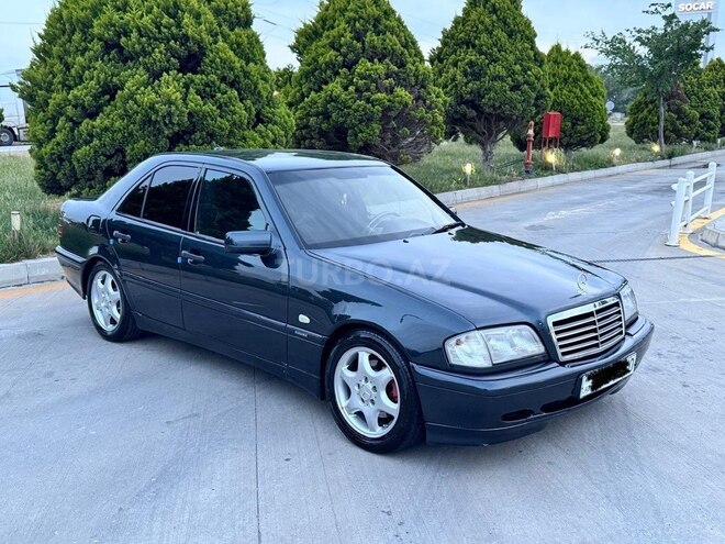 Mercedes C 240-12