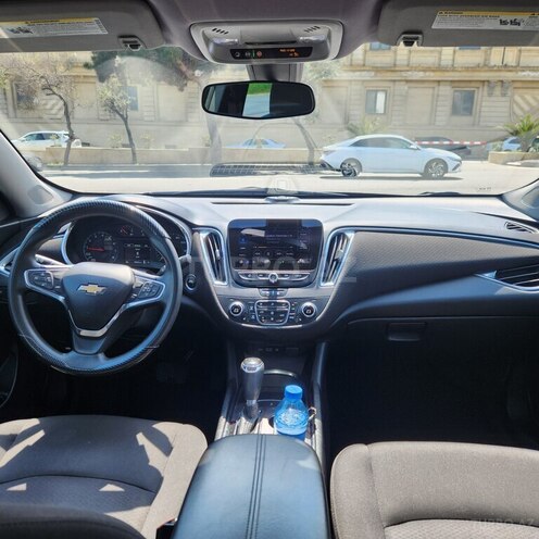 Chevrolet Malibu-8