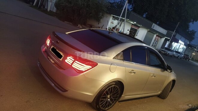 Chevrolet Cruze-6